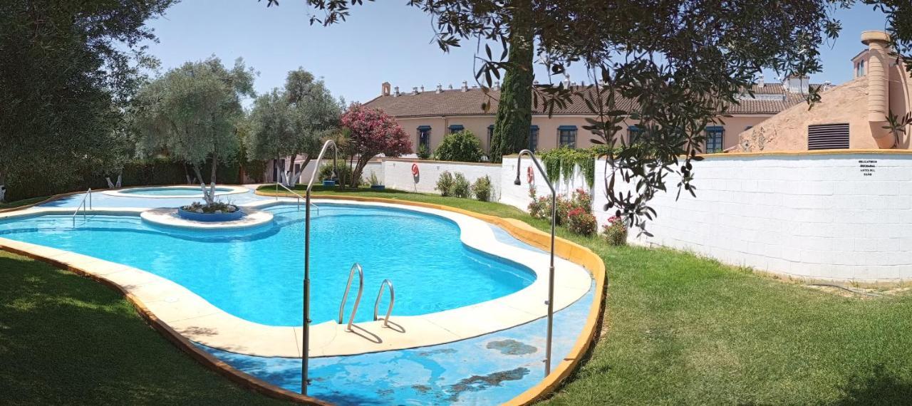 Sevilla Brisas Vip One Valencina De La Concepcion Sevilha Exterior foto